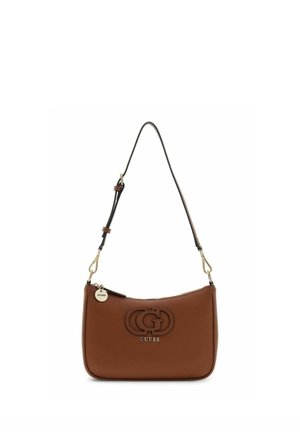 Sac à bandoulière Guess en cuir marron avec sangle réglable, garnitures dorées, logo embossé à l'avant et tirette ronde en métal doré.