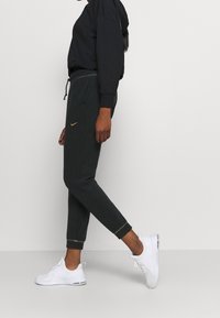 Nike Performance Trainingsbroek - black