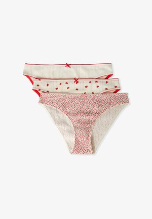 Tre slip da donna in cotone impilati, ognuno con diversi motivi floreali o a ciliegie rossi e bianchi e piccoli fiocchi decorativi sulla fascia anteriore.