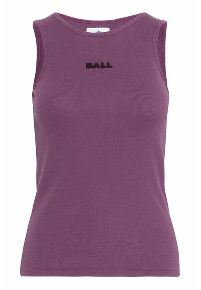 Canotta viola senza maniche con texture a coste e logo ricamato "BALL" in nero sul davanti. Scollo rotondo, design aderente.