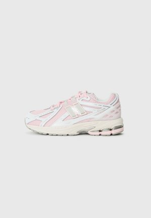 GC1906 UNISEX - Sneakers - white