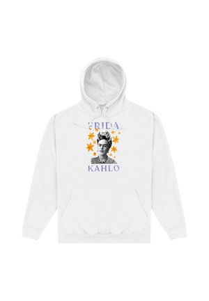 Biała bluza z kapturem z czarno-białym portretem Fridy Kahlo, otoczona pomarańczowymi kwiatami oraz napisem "FRIDA KAHLO" nad i pod obrazem.