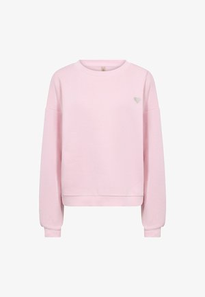 Hellrosa Sweatshirt mit Rundhalsausschnitt, langen Ärmeln und einem kleinen silbernen Herz-Emblem auf der linken Brust.