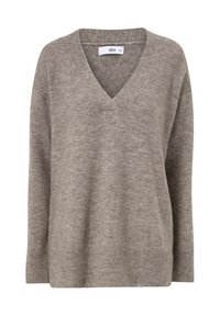 V-hals sweater lavet af blødt, tekstureret gråbrunt materiale med lange ærmer og ribbede detaljerne i kanten. Enkel, afslappet pasform.