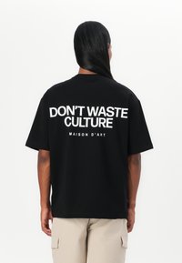 Don't Waste Culture - TIRION UNISEX - Print T-shirt - black Thumbnail Image 1