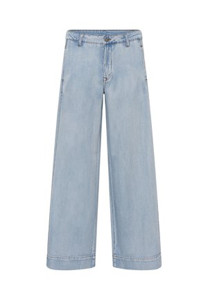 Világoskék farmer, széles szárú nadrág, gombos és zipzáras záródással, övbújtatókkal és varrott szegélyekkel, fehér háttéren előröl megjelenítve.