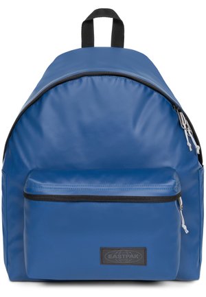 Sac à dos bleu en matériau lisse et durable, avec une poche zippée à l'avant, des accents noirs et deux poignées supérieures pour le transport.
