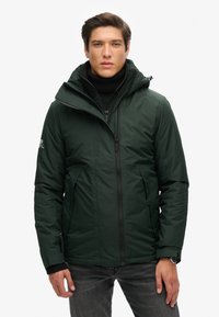 Superdry & Co YACHTER  - Wiatrówka
