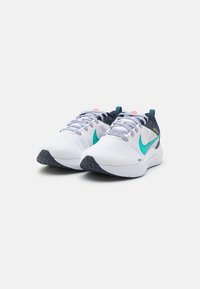 Nike Performance DOWNSHIFTER 12 - Zapatillas running asfalto - white/clear jade/obsidian/picante red/university gold