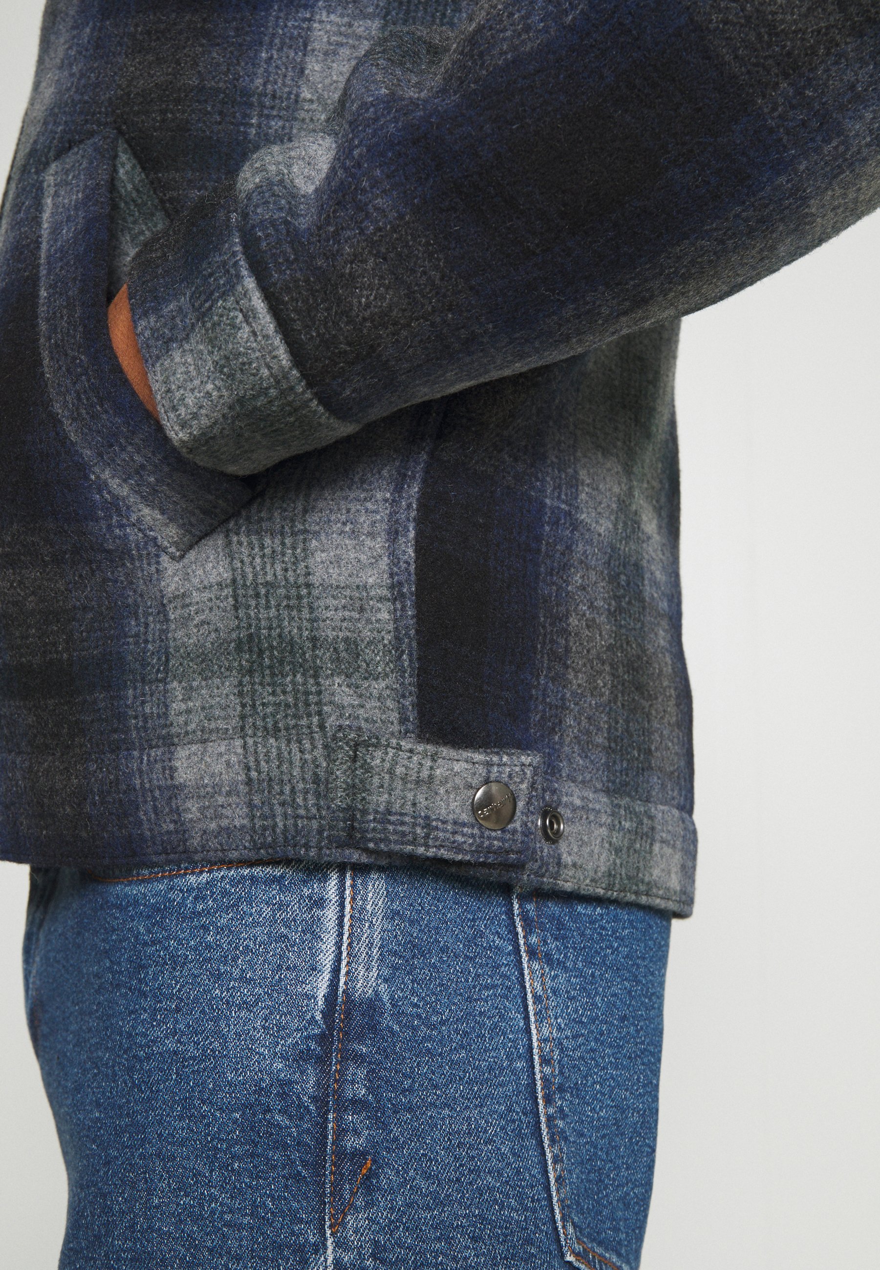 Carhartt WIP DETROIT VERMONT JACKET - Light jacket - black/admiral