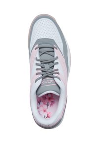 Helehall ja valge toss roosade detailidega. Omadused: perforeeritud materjal,paeltega kinnituv disain ja lillemustriga sisemine vooder.