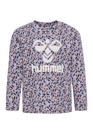 Paarse langemouwen shirt met een bladpatroon in verschillende kleuren en een groot wit "hummel" logo op de voorkant.
