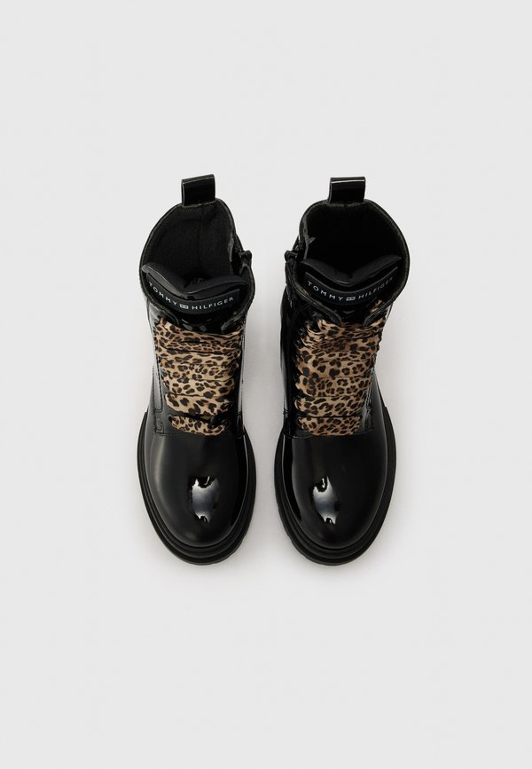 KESSY UNISEX – Schnürstiefelette