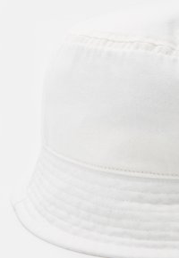 Jack & Jones JACBRINK BUCKET HAT - Chapéu - whisper white