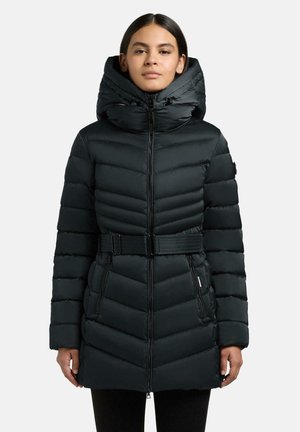 Schwarze Daunenjacke mit hohem Kragen und Kapuze, ausgestattet mit einem taillierten Bund, Zickzack-Steppdesign und seitlichen Reißverschlusstaschen.