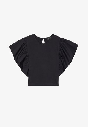 Sort bluse med korte ærmer, der har dramatiske flæser, en rund halsudskæring og en nøglehulldetalje bagpå. Blødt materiale.