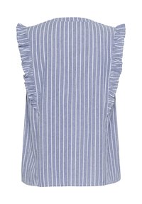 Top sans manches bleu clair et blanc rayé, avec des bords volants le long des épaules et une coupe ample et décontractée. Texture de tissu douce.