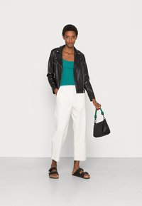 GAP TANK - Top - jade stone