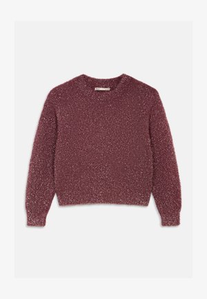 Bordeauxfarbener Pullover mit einem flauschigen Muster, rundem Ausschnitt und langen Ärmeln. Leicht verkürzte Länge ohne sichtbare Verschlüsse oder Muster.