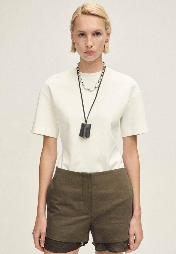 PRUNE - Shorts - beige