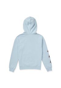 Sudadera azul claro con un bolsillo tipo canguro en la parte frontal y una capucha con cordón. Presenta detalles triangulares negros a lo largo de las mangas. Textura de tela suave.
