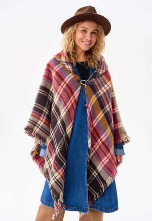 blue shadow Cape - red