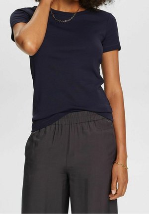 T-shirt basic