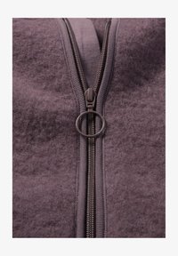 Ei valittu, brombeersorbet