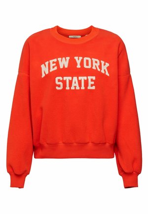 Oranger Fleece-Pullover mit geripptem Rundhalsausschnitt, elastischen Bündchen und dem Text "NEW YORK STATE" in weißer Stickerei auf der Brust.
