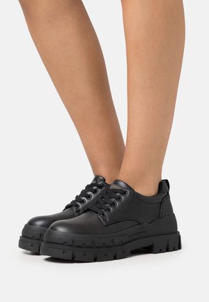 Even&Odd, Derbies - black