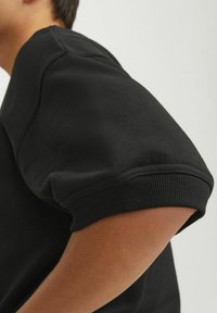 Jack & Jones MIT RUNDHALS - T-shirts basic - black