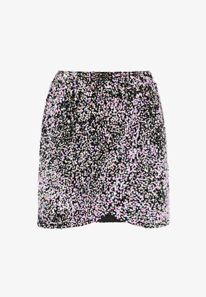 Czarna spódniczka mini z cekinami, cechująca się teksturowaną powierzchnią z iryzującymi różowymi i fioletowymi cekinami, zaprojektowana w stylu kopertowym, by zapewnić dopasowany wygląd.