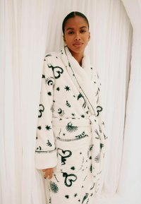 Never Fully Dressed REGULAR FIT  - Hommikumantel - cream