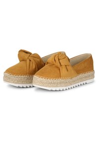 Bullboxer 155001F4T - Alpargatas - mango