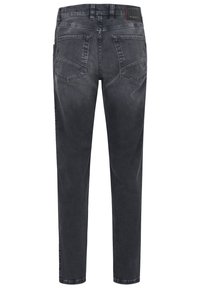 Pantaloni in denim grigio scuro con design a gamba dritta, cinque tasche e cuciture a contrasto. Presentano un’etichetta con logo sulla cintura posteriore.