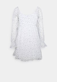 Robe fleurie blanche à motifs de fleurs bleues, décolleté carré, manches longues avec des poignets froncés et taille cintrée. Tissu léger et transparent.