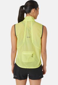 asics metarun yellow