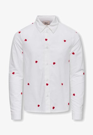 Camicia bianca a maniche lunghe con bottoni, decorata con piccoli motivi di cuori rossi sparsi sulla parte frontale e sulle maniche, con colletto a punta.
