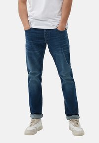 QS RICK - Straight leg jeans - tiefblau