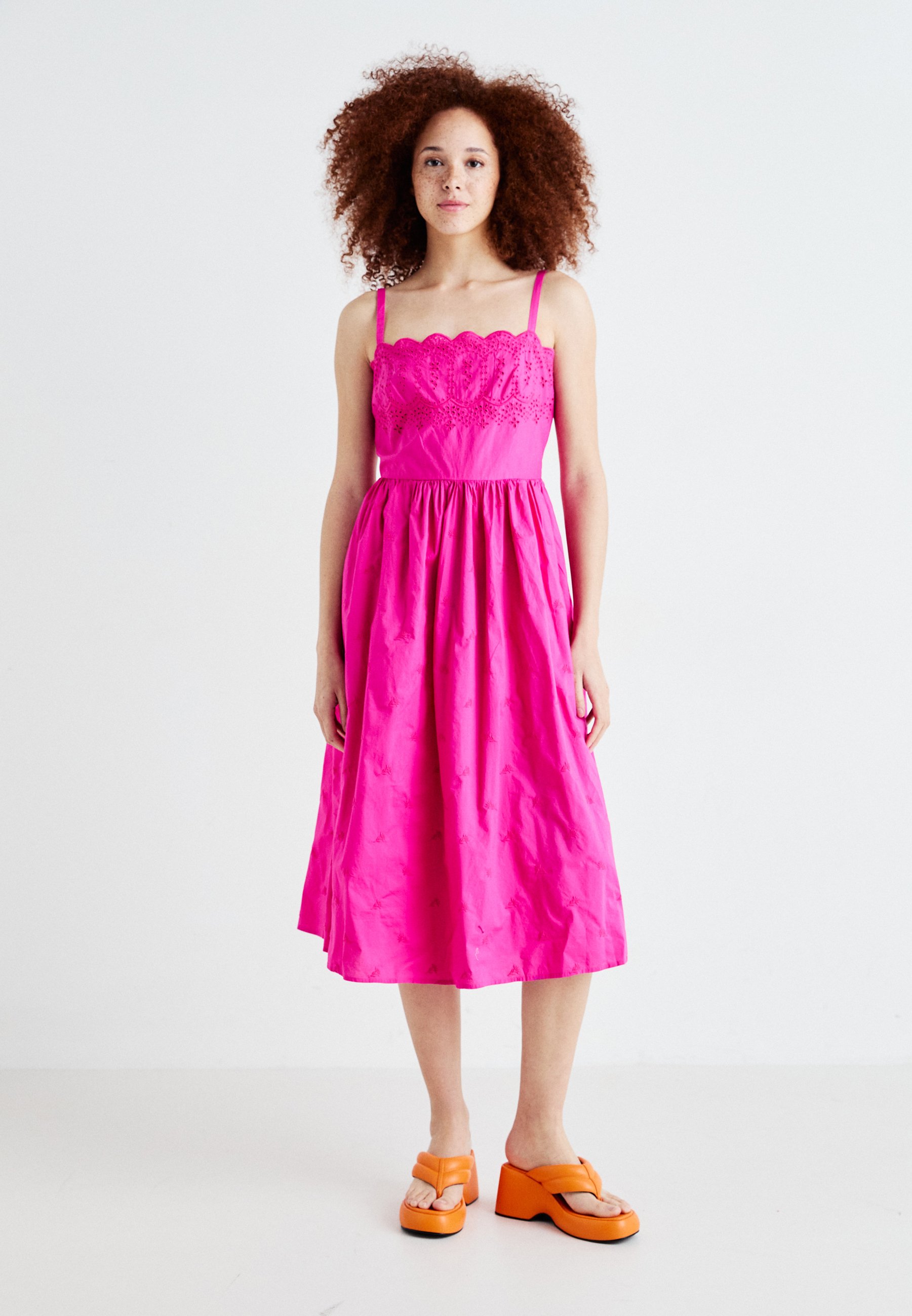 GAP EYELET MIDI DRESS - Day dress - standout pink/pink - Zalando.co.uk