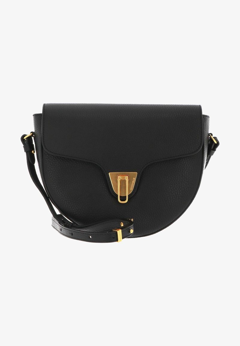 Borsa a tracolla in pelle nera con forma arrotondata, hardware dorato e chiusura a pattina elegante. Presenta una tracolla regolabile per maggiore versatilità.