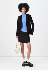 BOSS SLIM - Blejzr - black