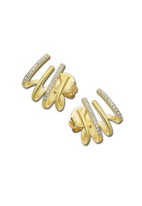 Boucles d'oreilles en or en forme de créole avec un design tordu, comportant des cristaux transparents le long d'un bord et des surfaces en or lisses. Arrière rond pour une fermeture sécurisée.