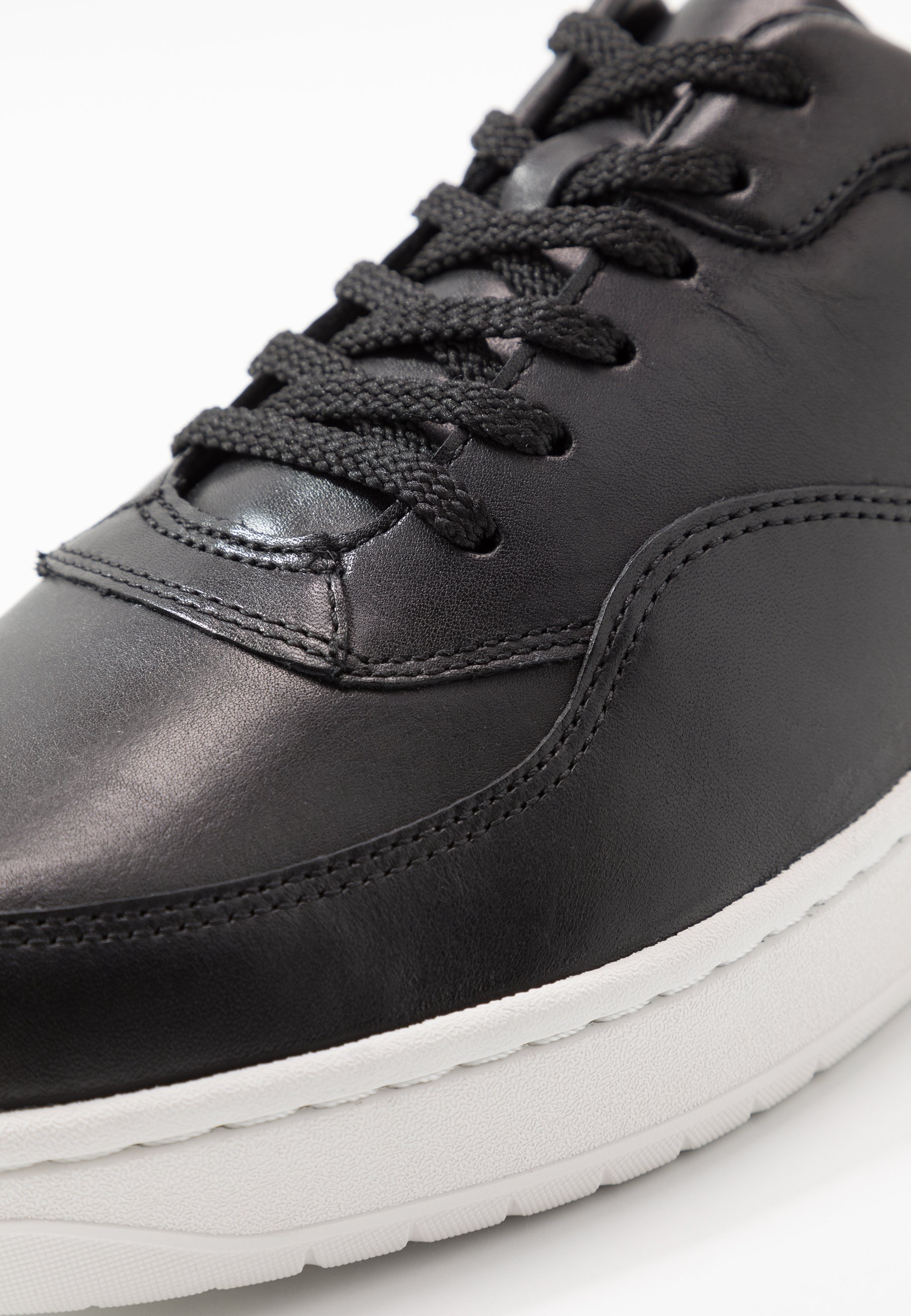 Vagabond COREY Joggesko black Zalando.no Vagabond COREY Joggesko whitehvit Zalando.no