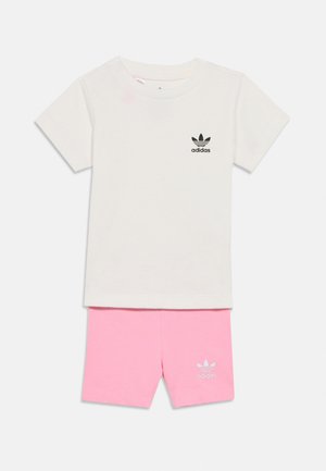 adidas Originals CYCLING TEE INFANT SET - Shorts - light pink