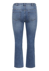 Blaue Denim-Jeans mit ausgestelltem Bein und mittlerer Bundhöhe, ausgestattet mit zwei Gesäßtaschen, gesteppten Details und einem glatten Finish.