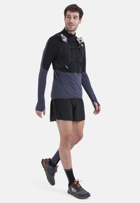 icebreaker T-Shirt sport - black graphite cb