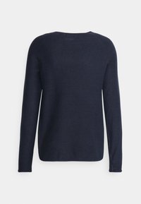 Pull à manches longues bleu marine avec une texture en tricot fin, vu de dos sur un fond blanc uni.