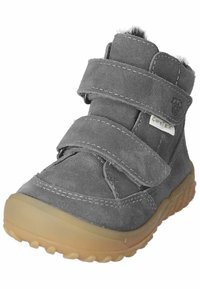 Bota de ante gris con dos tiras de velcro, acabado texturizado, puntera redondeada y suela de goma ligera. Cuenta con un forro suave y acentos cosidos.