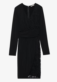 Černé šaty s designem do zavinování, dlouhými rukávy, strukturovanou krajkovou panelem na jedné straně a přiléhavým pasem se nařasenou tkaninou.